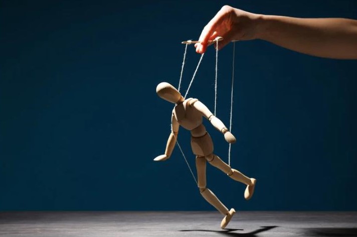 a rotina do trabalho esta escravizando o empregado